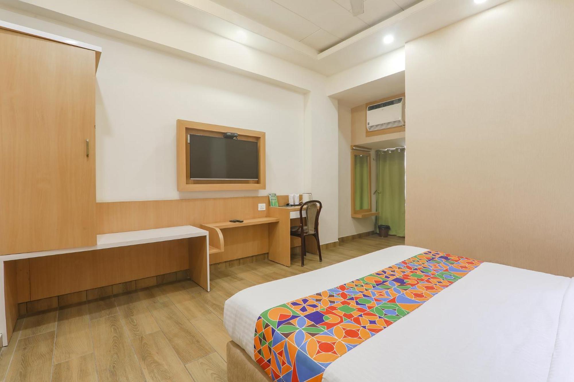 Fabhotel Raghubar Kripa Lucknow Exterior foto